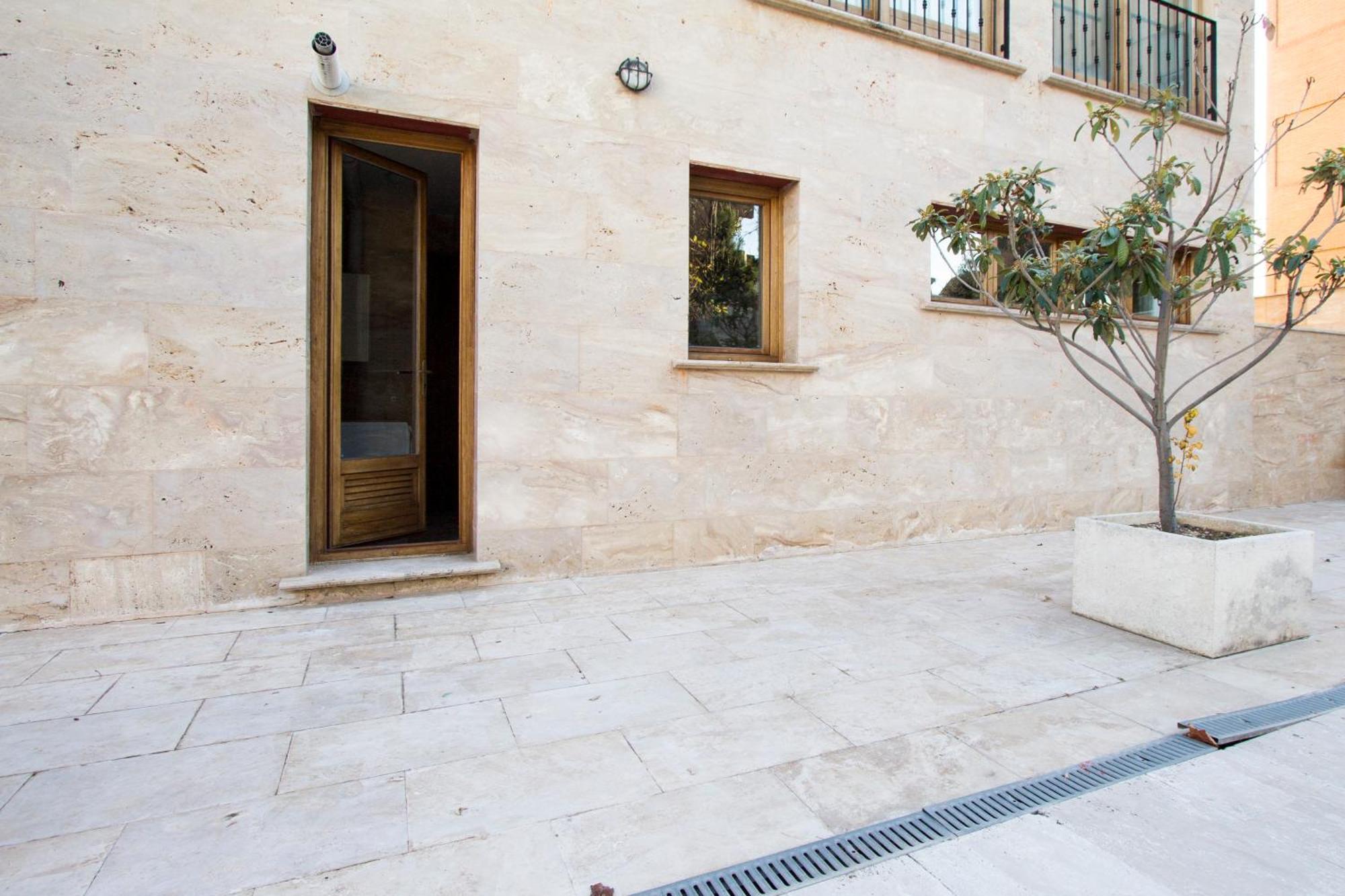 Apartamentos Villablino Arturo Soria, Madrid